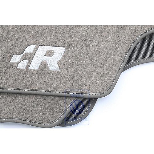 	
				
				
	Alfombras grises para Volkswagen Golf 4 R32 - C267763
