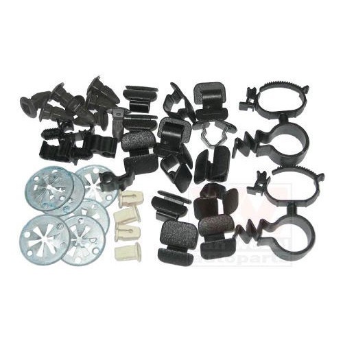 	
				
				
	Kit di montaggio per il pannello anteriore della Golf 4 - GA30018
